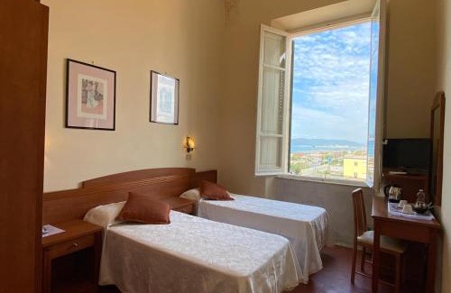 Marina di Massa Hotel | Hotel Italia