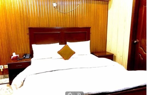 Lahore Hotel | Hotel Johar View