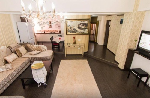 Galati Apartamento | Hotel Jolie Apartments - Large Two-Bedroom Apartment
