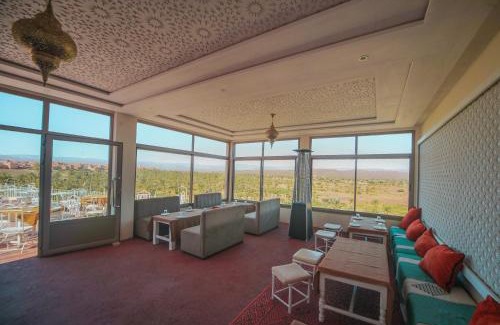 Nekob Cama Y Desayuno | Hotel Kasbah Ennakhile