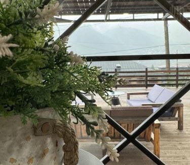 Stepantsminda Hotel | HOTEL KAZBEGI 1963