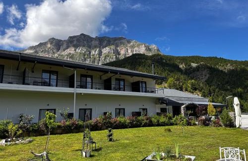Melissourgoi Hotel | Hotel Koferita