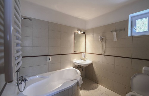 Eger Hotel | Hotel Korona Eger