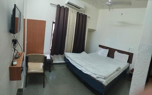 Pardi Casa | Hotel Krishna Guesthouse