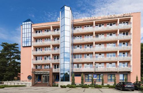 Kudowa Zdroj Hotel | Hotel Kudowa Manufaktura Relaksu