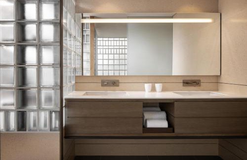 Daun Penh Hotel | Hotel KVL