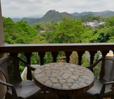 Copan Ruinas Cama Y Desayuno | Hotel La Escalinata