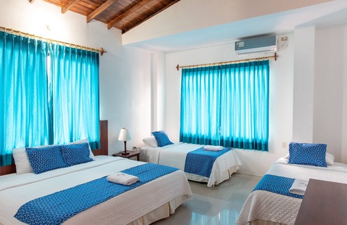 Puerto Villamil Hotel | Hotel La Gran Tortuga