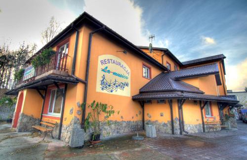 Piaseczno Hotel | Hotel La-Musica