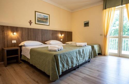 Santa Maria degli Angeli Hotel | Hotel La Tavola Rotonda