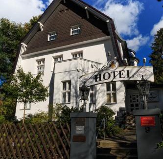 Steglitz-Zehlendorf Casa | Hotel Landhaus Schlachtensee