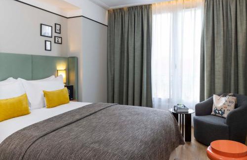 Neuilly-sur-Seine Hotel | Hotel Le 37 Bis