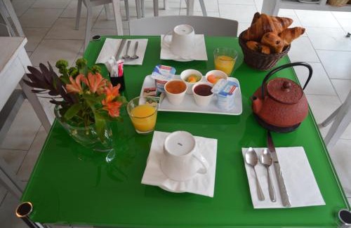 Sainte-Maxime City Centre Hotel | Hotel le Castellamar