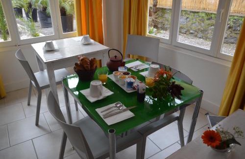 Sainte-Maxime City Centre Hotel | Hotel le Castellamar
