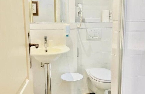 Trouville-sur-Mer Hotel | Hotel le Central