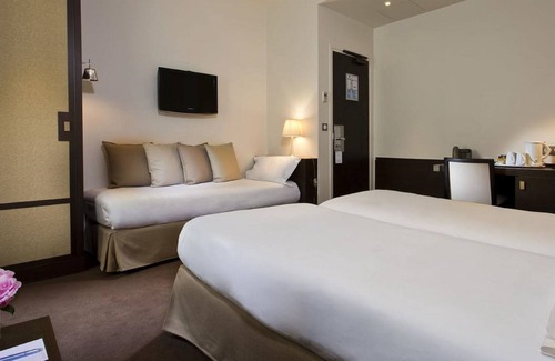 8th Arrondissement Hotel | Hotel Le Colisee