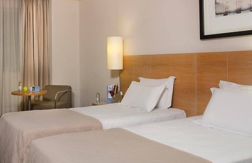Croix de Pierre Hotel | Hotel le pic