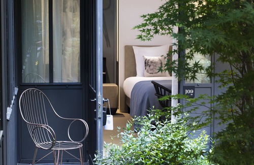 Quartier Saint-Ambroise Hotel | Hotel Les Deux Girafes