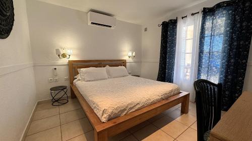 Le Lavandou Hotel | Hotel Les Flots Bleus