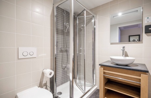 Quartier du Casino Hotel | Hotel Les Flots - Chatelaillon Plage