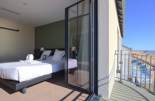 Quartier du Casino Hotel | Hotel Les Flots - Chatelaillon Plage