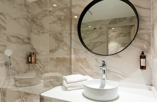 Beaune Hotel | Hotel Les Nomades