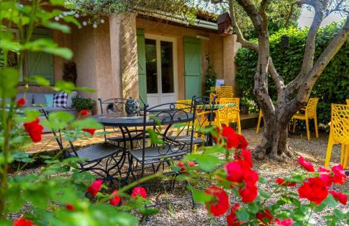 Draguignan Hotel | Hotel Les Oliviers