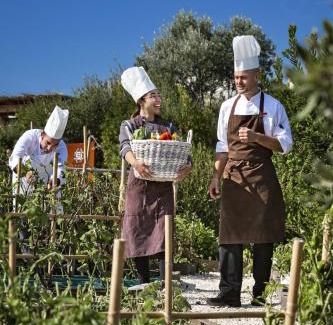Cannigione Hotel | Hotel Li Finistreddi