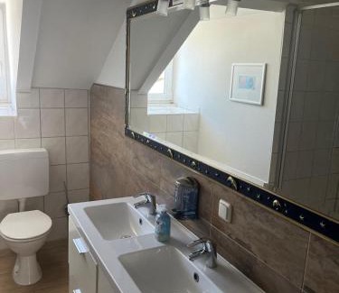 Schierstein Hotel | Hotel Link
