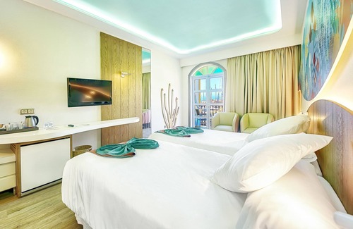 Lomo Quiebre Hotel | Hotel LIVVO Puerto de Mogán