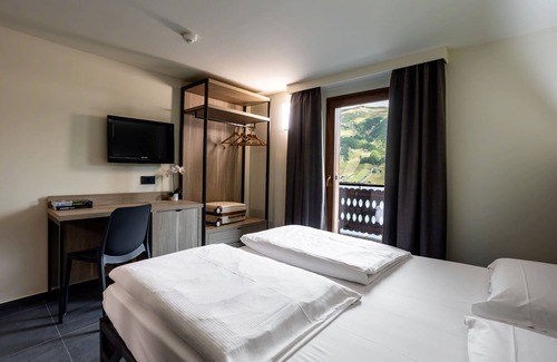 Teola Hotel | Hotel Loredana