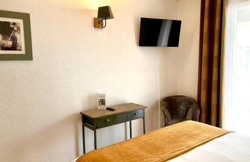Saintes-Maries-de-la-Mer Hotel | Hotel Lou Marquès