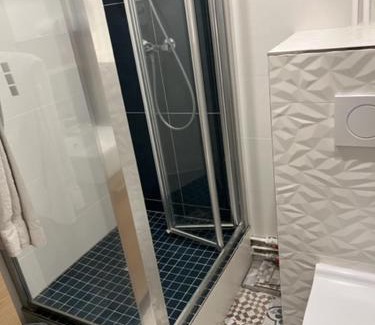 Quartier Saint-Ambroise Hotel | Hotel Luna Park