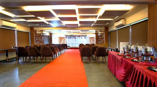 Nashik Hotel | Hotel Maharaja