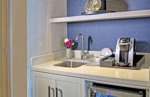 Central Beach Complejo | Hotel Maren Fort Lauderdale Beach, Curio Collection by Hilton