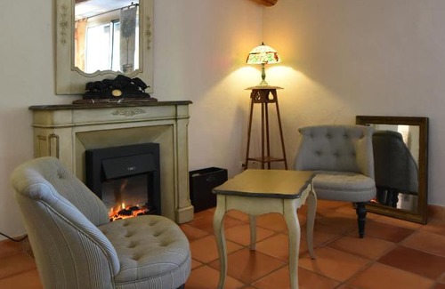 L'Isle-sur-la-Sorgue Hotel | Hotel Mas De Cure Bourse