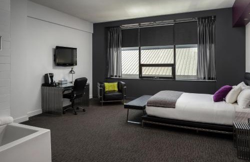 Downtown London Hotel | Hotel Metro