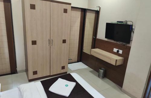 Trimbak Hotel | Hotel Midtown Inn
