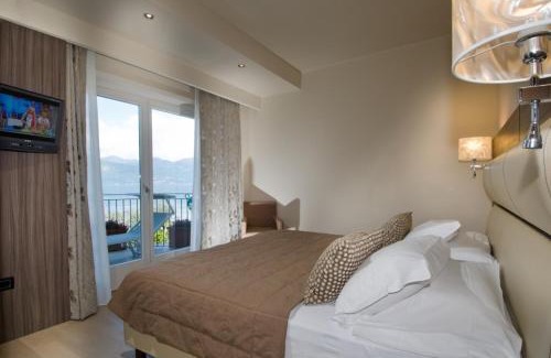 San Zeno di Montagna Hotel | Hotel Miralago