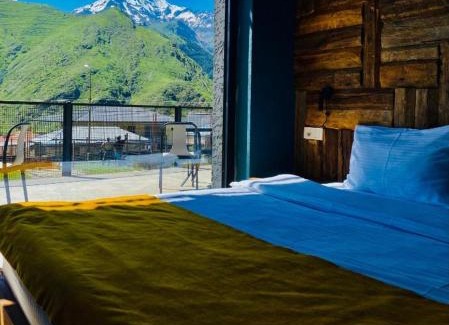Gergeti Hotel | Hotel Misty Mountain