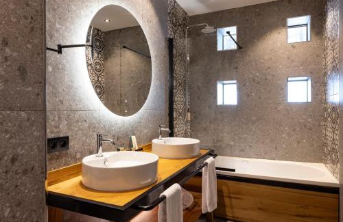 Val-d'Isere Hotel | Hotel MONT-BLANC VAL D'ISERE