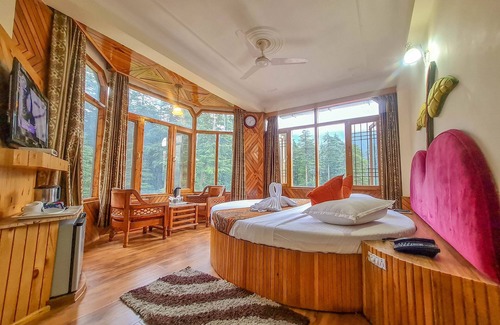 Old Manali Hotel | Hotel Mountain Top
