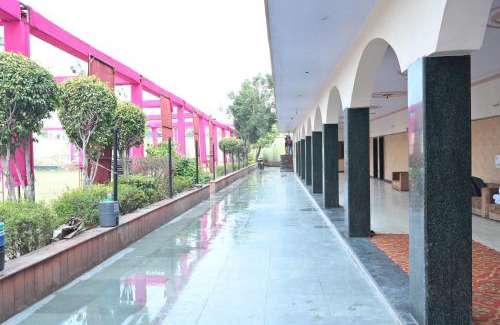 Mathura Hotel | Hotel Mukund Dham-Near Mathura Railway Station