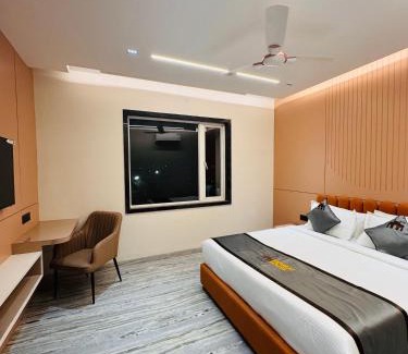 Pithampur Hotel | Hotel Mumbai House Pithampur