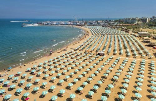 San Giuliano a Mare Hotel | Hotel Nuovo Belvedere