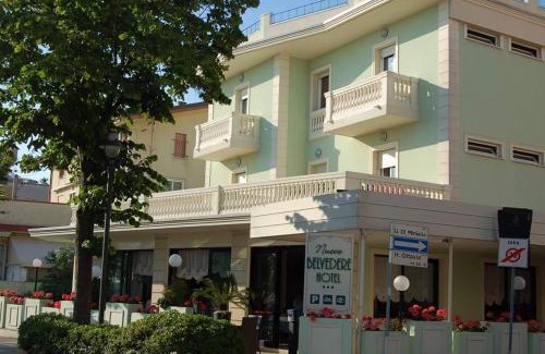 San Giuliano a Mare Hotel | Hotel Nuovo Belvedere