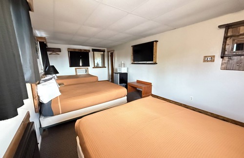 Chamberlain Hotel | Bel Aire Motel