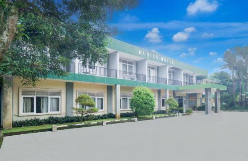 Cisarua Hotel | Hotel O Bogor near Taman Safari formerly Hotel Rudian 1