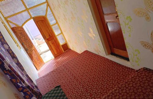 Jammu Apartamento | Hotel O POP Rohi Homestay