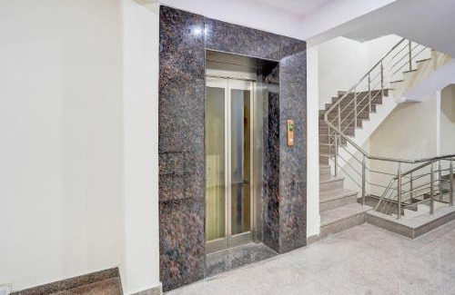 Dwarka Hotel | Hotel O Premium Rooms